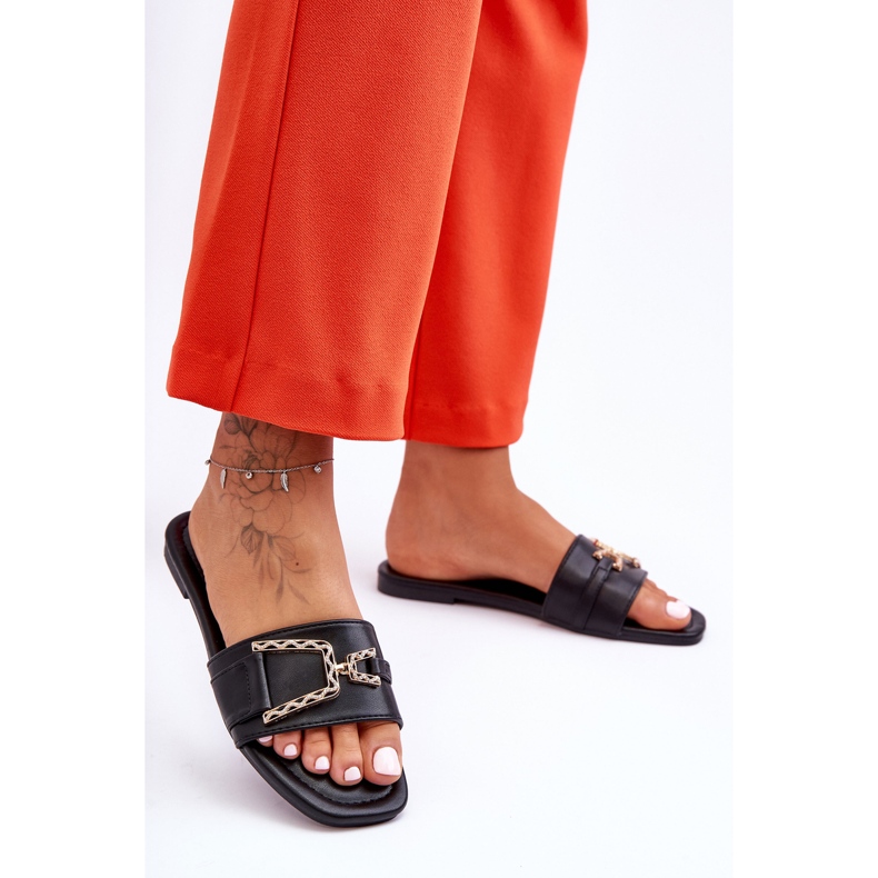 Chinelos femininos clássicos pretos impressionantes com enfeites 2