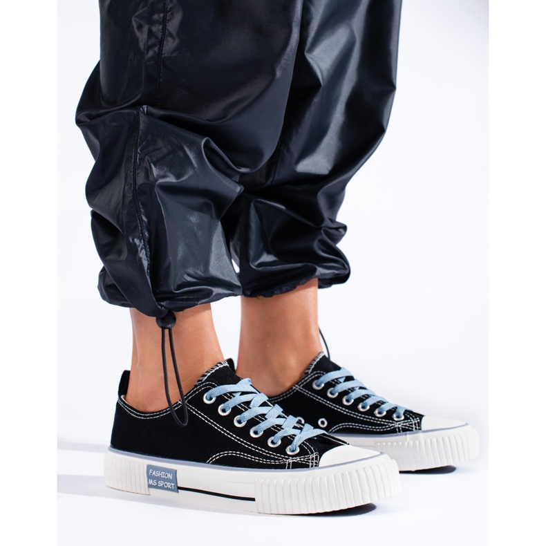 Ténis cano baixo pretos de mulher Shelovet 1