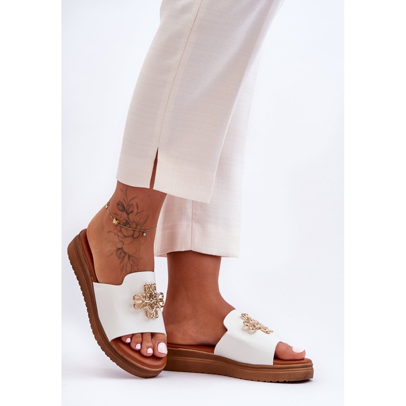 PG1 Chinelos plataforma femininos de couro com decoração azera branca branco 1