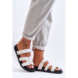 Chinelos femininos de pano com velcro branco Jose 1 Chinelos femininos de pano com velcro branco Jose 1