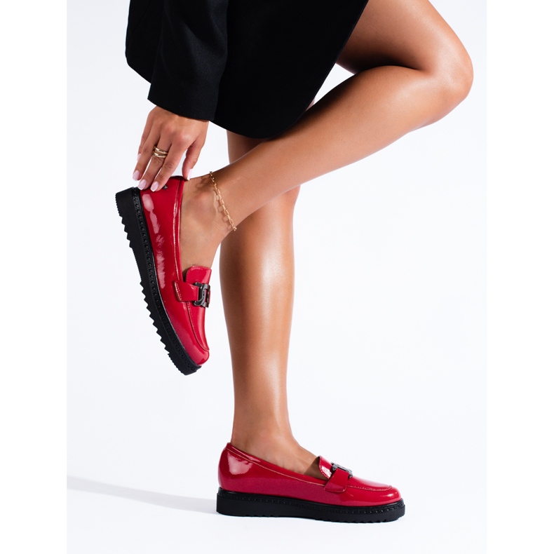 Mocassins femininos lacados na plataforma Vinceza vermelho 1