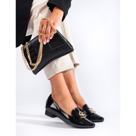 Elegante mocassim laqueado de salto baixo Vinceza preto 1