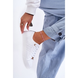 PE1 Tênis feminino com cadarço branco Etna 2