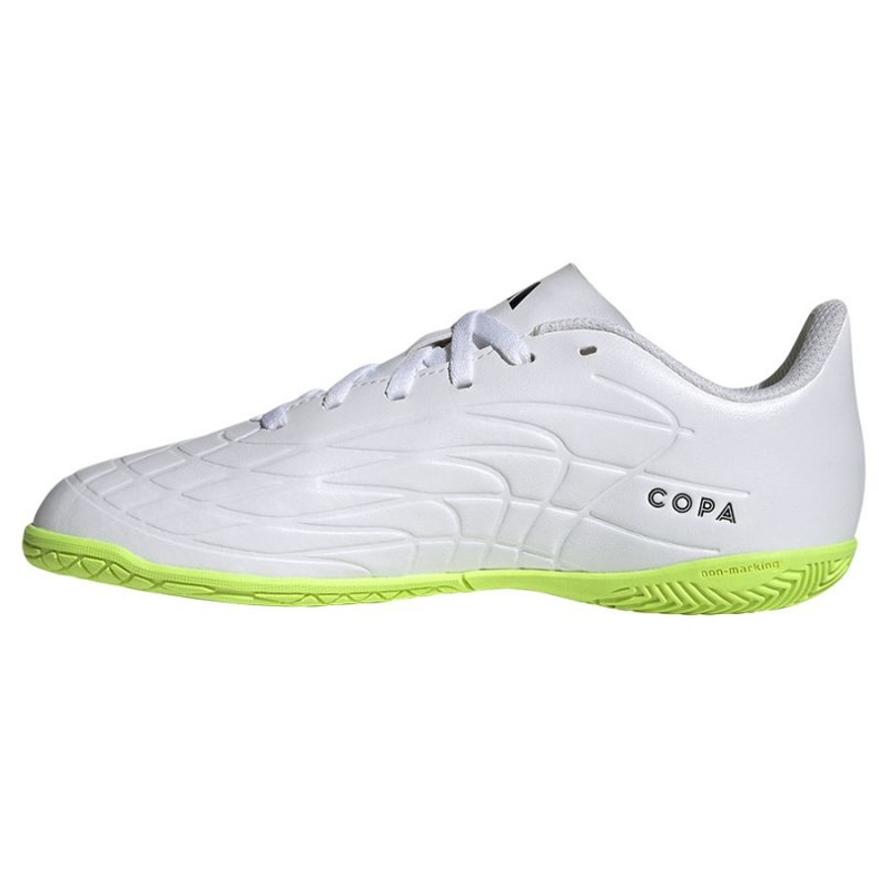 Chuteira Adidas Copa Pure.4 In Jr GZ2552 branco 1