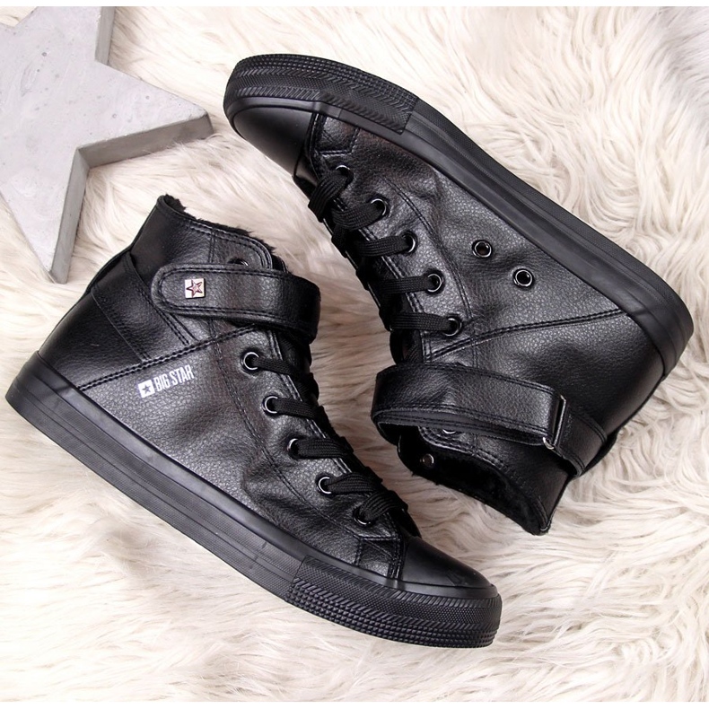 Sapatilhas isoladas pretas Big Star V274542F preto 1