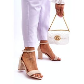 Sandálias bege ecológicas femininas 2