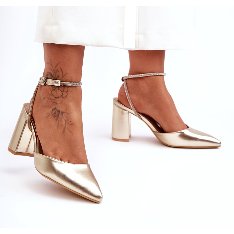 Bombas de couro ecológico com alça decorativa, Golden Lirosa dourado 7