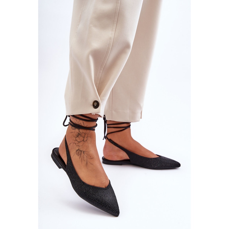 Bailarinas femininas com cadarço enfeitadas com tachas pretas Jange preto 1