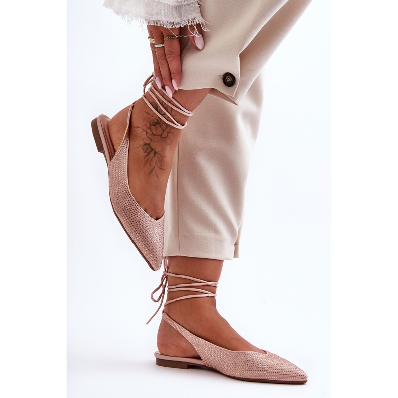 PG1 Bailarinas femininas com amarração bege jange cravejado 1