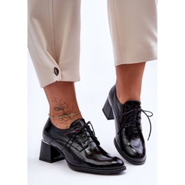 Laura Messi Salto alto feminino couro laqueado preto Keria 1