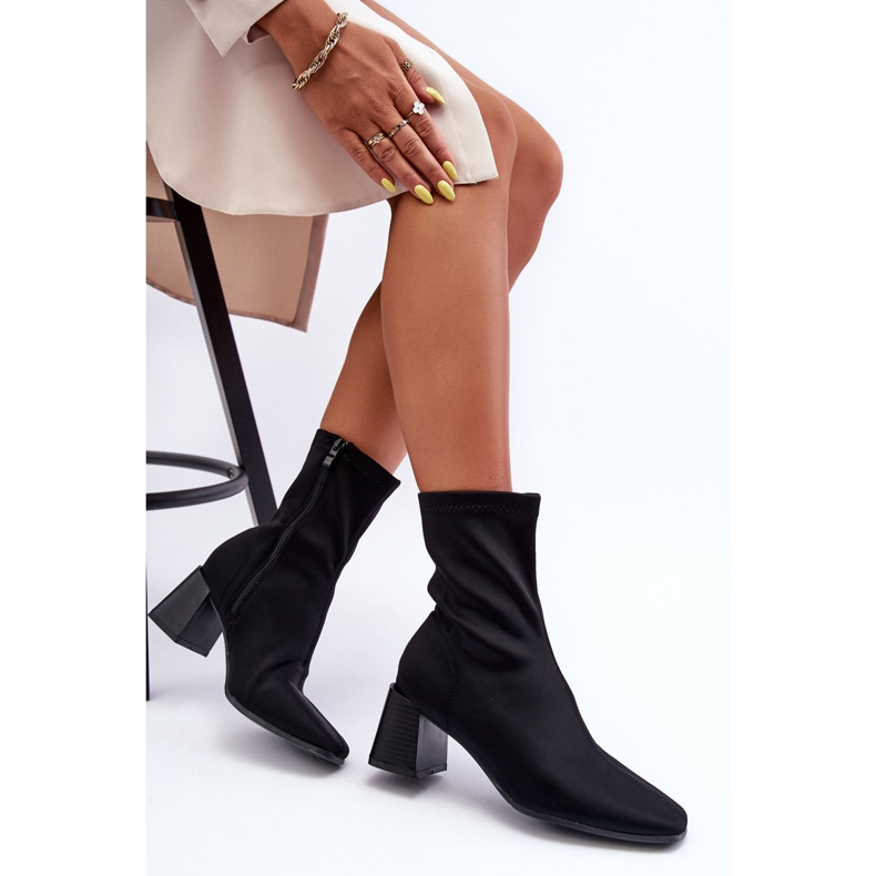 Botas pretas de tecido Amisa com zíper preto 2