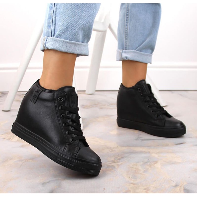 Tênis de cunha isolante Big Star W INT1899A preto 2