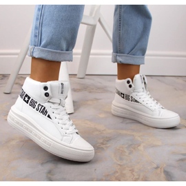 Tênis esportivo isolado Big Star W INT1901A branco 2