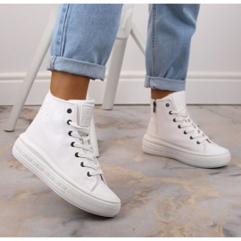 Tênis isolado com cadarço Big Star W INT1902A branco 2 Tênis isolado com cadarço Big Star W INT1902A branco 2