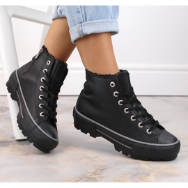 Tênis isolado na plataforma Big Star W INT1903C preto 1