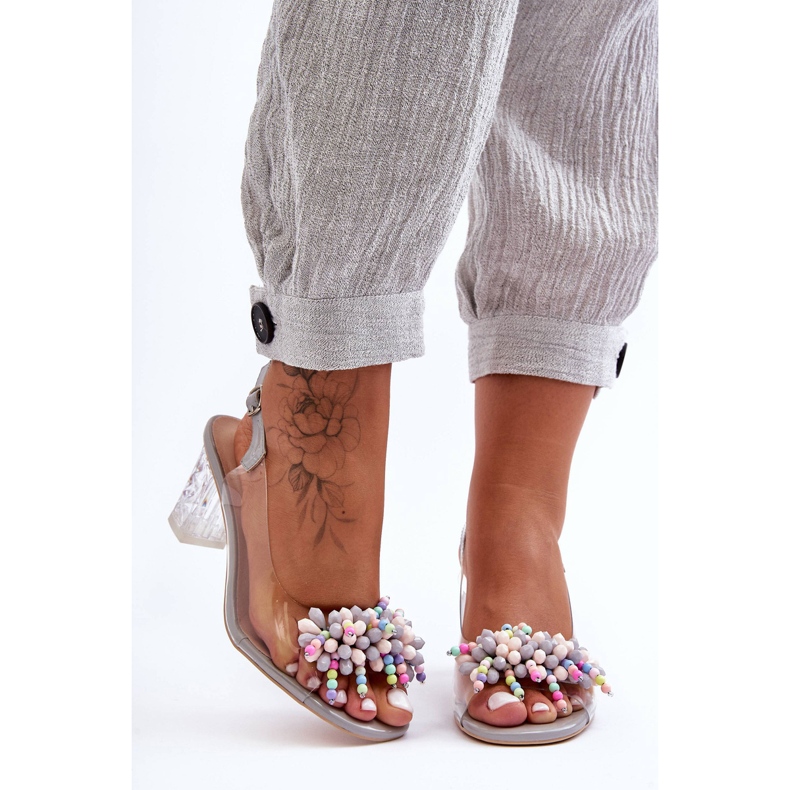 Sandálias elegantes decoradas no salto cinza S.Barski MR1037-23 1