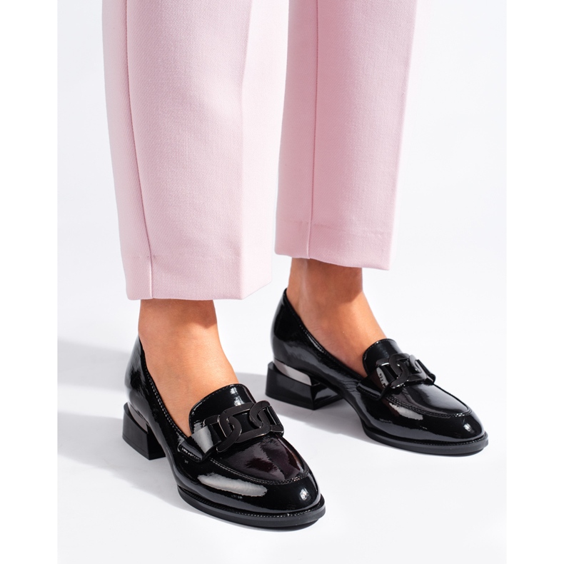 Sapatos lacados de senhora pretos com fivela Vinceza 1 Sapatos lacados de senhora pretos com fivela Vinceza 1