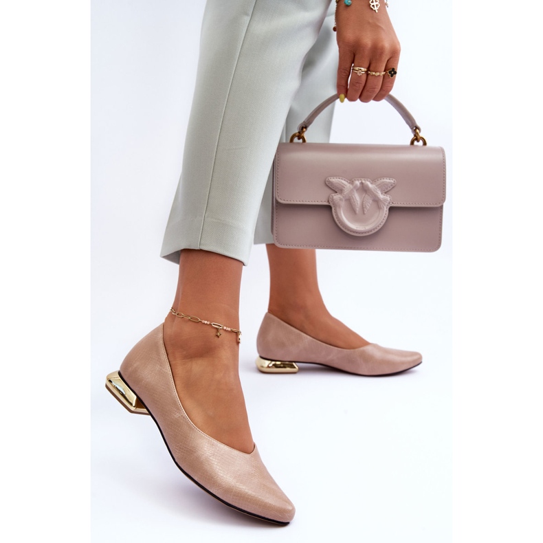 PD1 Salto Baixo de Couro Bege Vaani 1