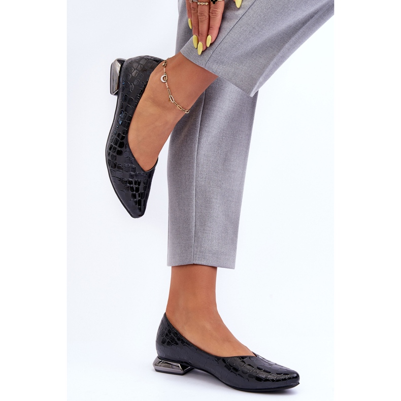 PD1 Vaani Couro Salto Baixo Preto Vaani 1