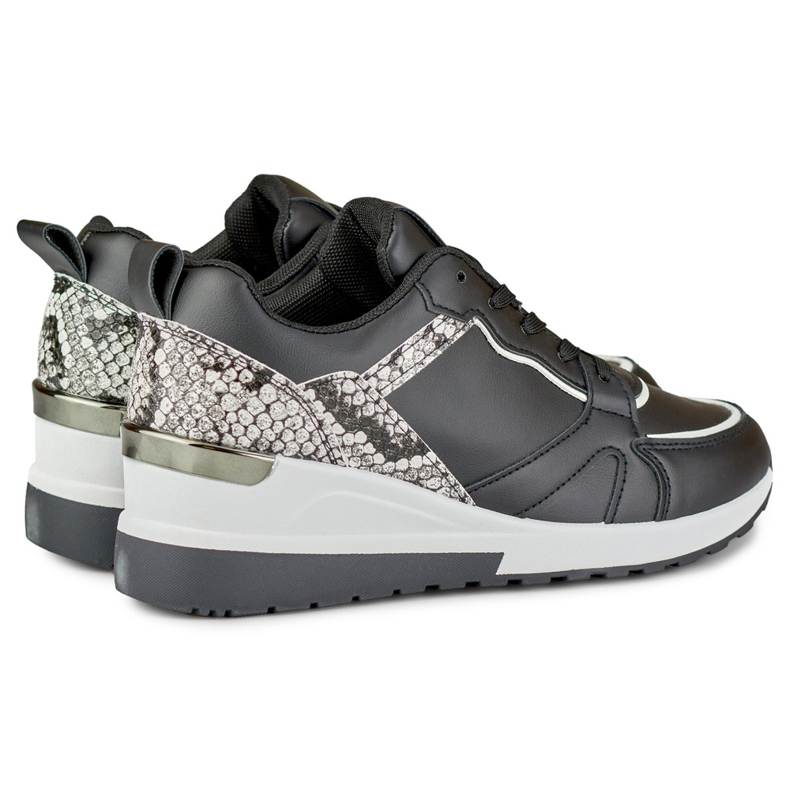 Sapatos de mulher pretos com atacadores e cunha baixa 1