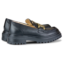 Mocassim preto com fivela dourada 1