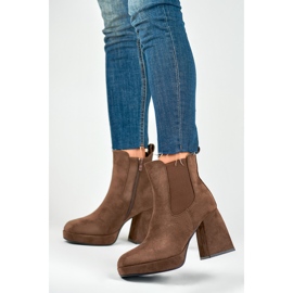 Botas marrons de camurça feminina com salto alto castanho 1