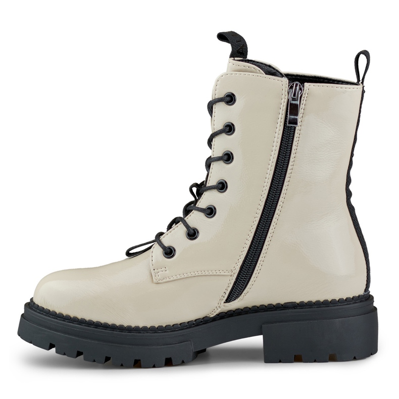 Operárias bege laqueadas da Carole 1