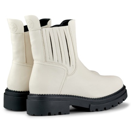 Sapatos de mulher em pele ecológica bege claro Dany 1