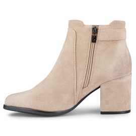 Botas de senhora bege claro com fivela 1