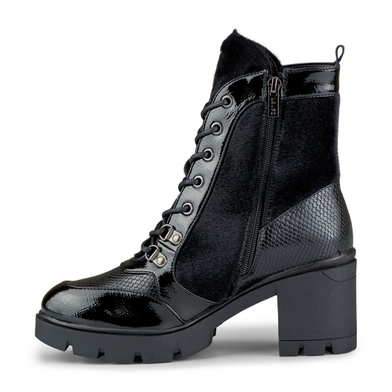 Botas femininas da moda feitas de material decorativo preto 1