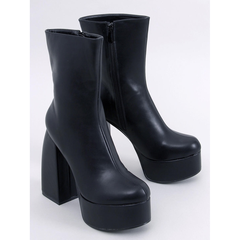 Botas com plataforma Nicole Black preto 1