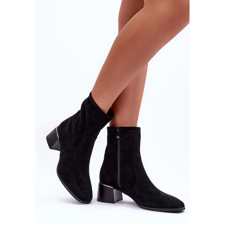 Botas camurça perfuradas de salto alto pérolas pretas preto 2