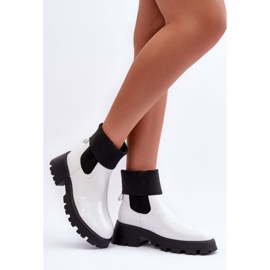Botas femininas lacadas Jodhpur Branco Pavo 2