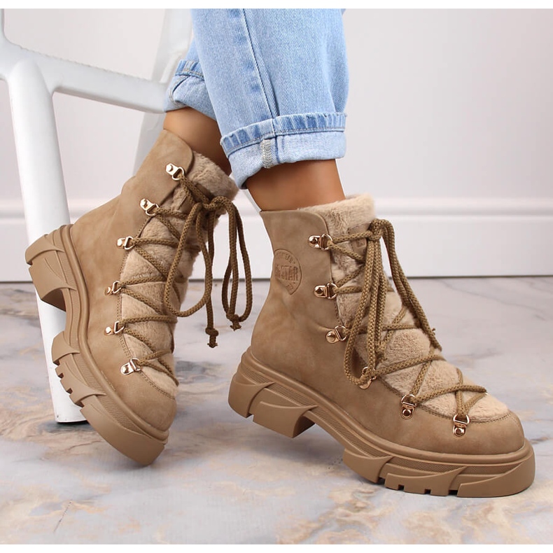 Botas femininas na plataforma rendadas com pelo bege Big Star MM274573 1