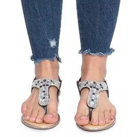 Sandálias rasteiras pretas com diamantes Larissa preto 1