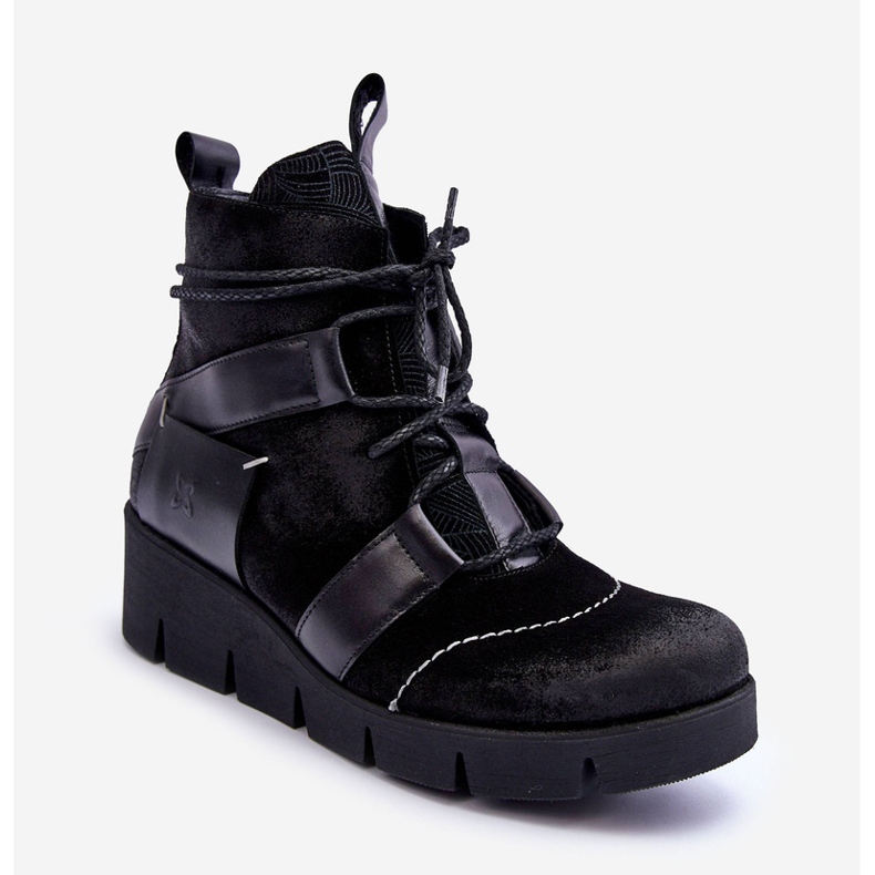 Botas de couro com cunha Maciejka 06185-01 pretas preto 1 Botas de couro com cunha Maciejka 06185-01 pretas preto 1