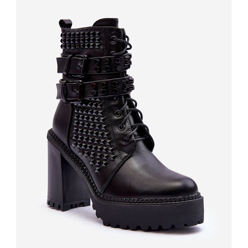 Botas de couro com salto alto grosso e tachas cadabra pretas preto 1 Botas de couro com salto alto grosso e tachas cadabra pretas preto 1