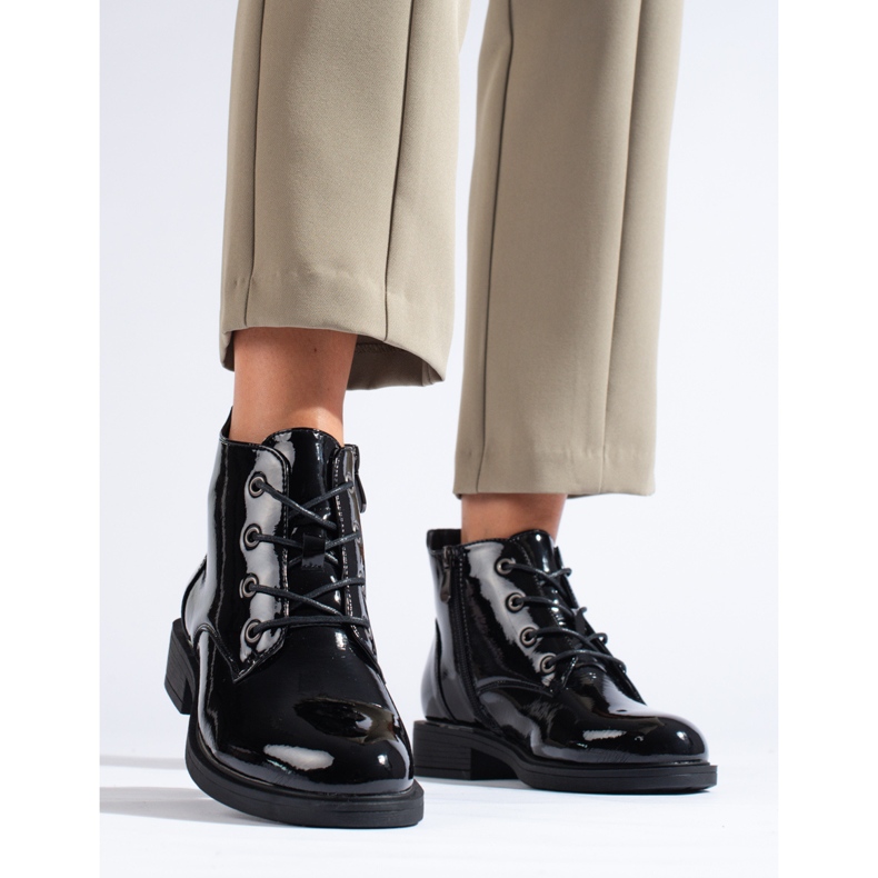 Botas femininas Vinceza lacadas pretas preto 1