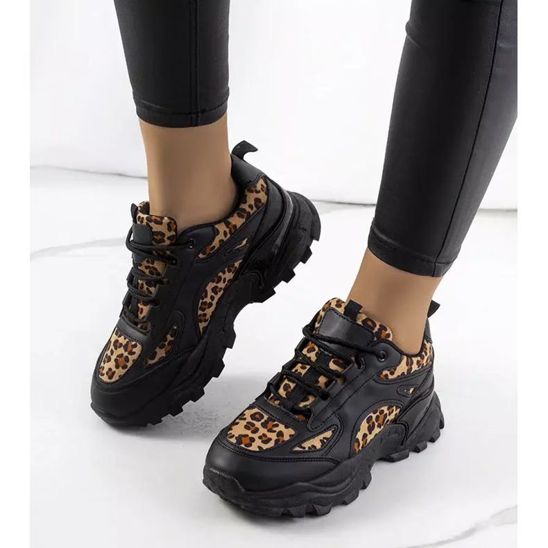 Tênis preto Akron 1