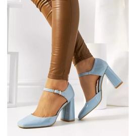 Bombas azuis no poste Clement azul 2 Bombas azuis no poste Clement azul 2