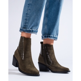 Botas marrons elegantes para mulheres no posto Shelovet marrom 2
