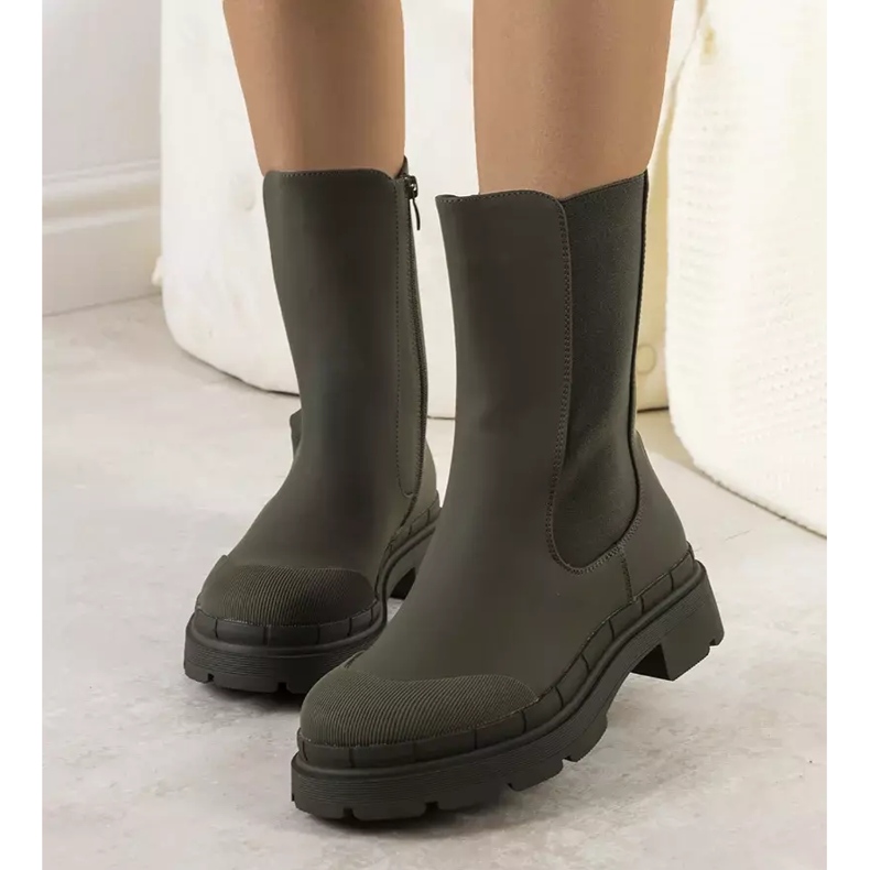 BM Bota Antede verde fosco 1