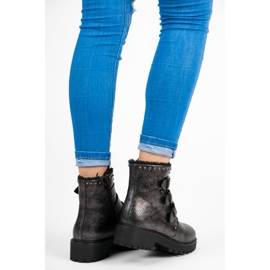 Betler Trabalhadores com fechos cinza 1 Betler Trabalhadores com fechos cinza 1