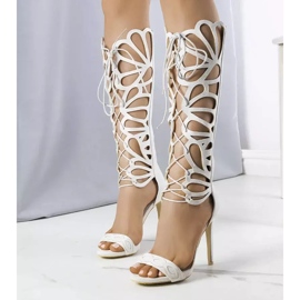 PA1 Sandália cinza com cabedal decorativo Julio 1