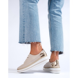 SHELOVET Sapatos femininos de couro bege na plataforma Shlovet 2
