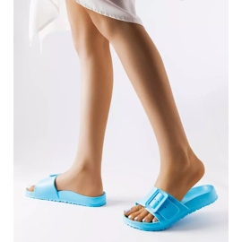 Sliders de borracha azul com fivela da Nelm 2