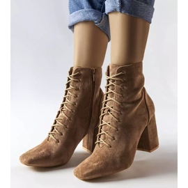 Botins bege com cadarço, Drouins 1