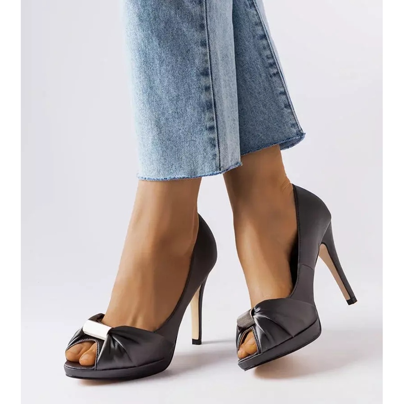 Salto peep toe cinza, Paré 1