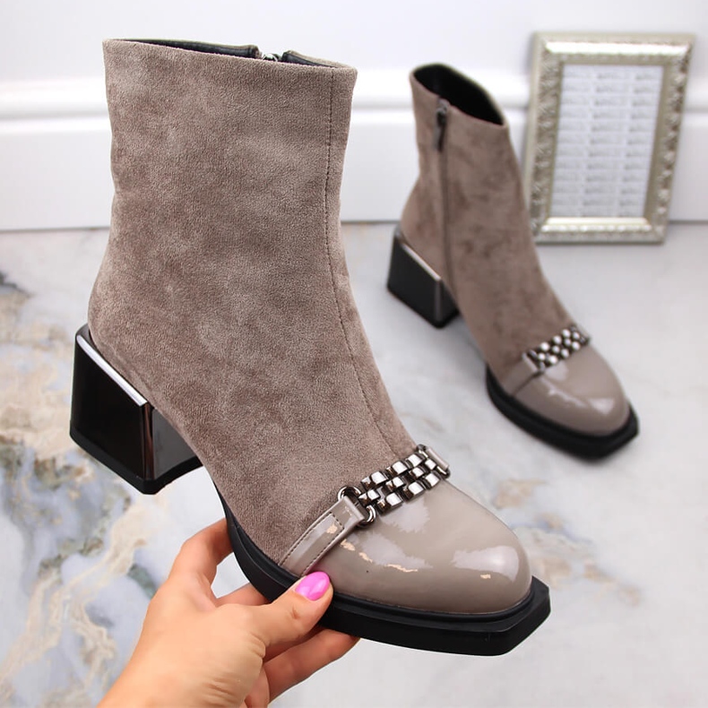 Botas femininas com salto decorativo bege D&amp;A S.Barski Premium Collection MR870-70 1