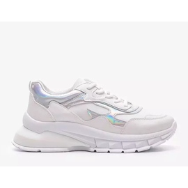 Tênis branco em uma sola grossa Kristen 1